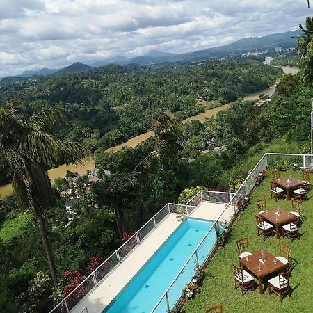 The Mountbatten Hotel Kandy Exterior foto